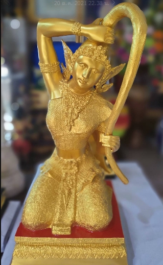 องค์พระแม่ธรณีบีบมวยผม